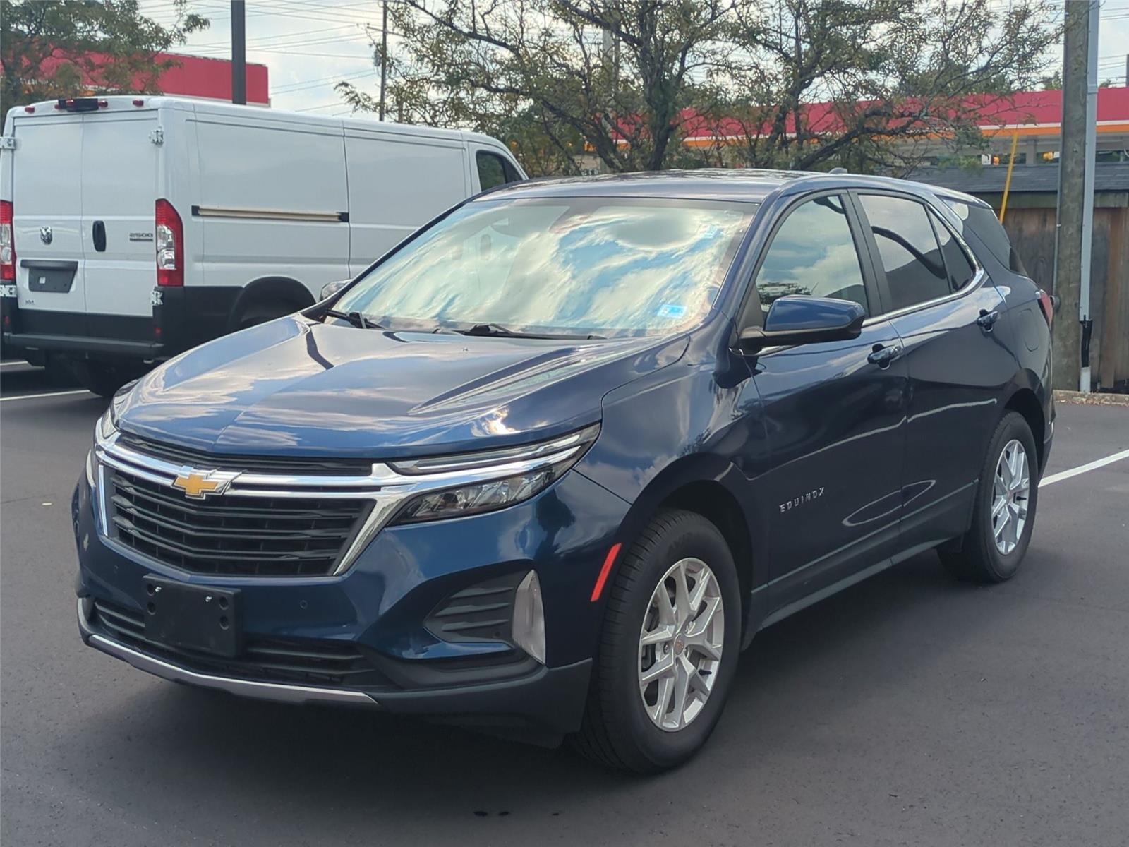 Blue Glow Metallic 2022 Chevrolet Equinox SUV / Crossover Four-Wheel Drive 6-Speed Automatic Overdrive