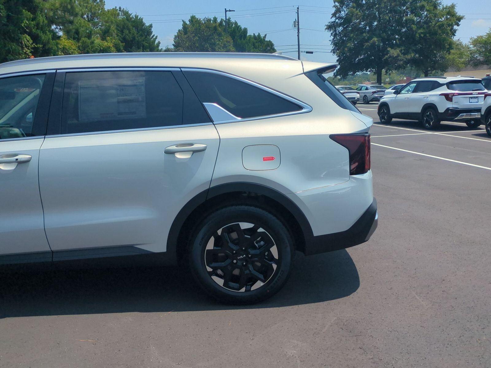 New 2026 Ivory Silver Kia S image 11