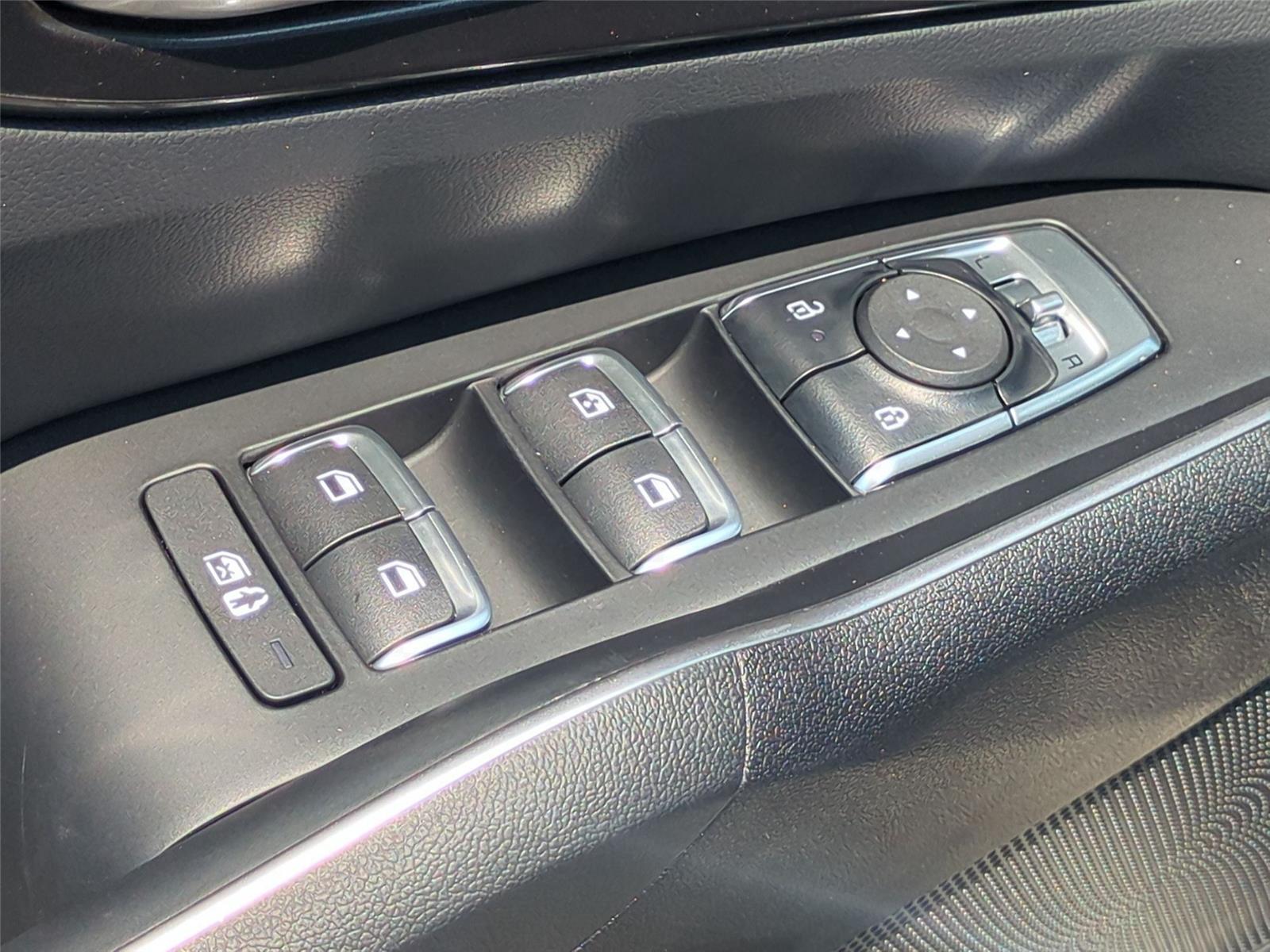 New 2026 Ivory Silver Kia S image 16