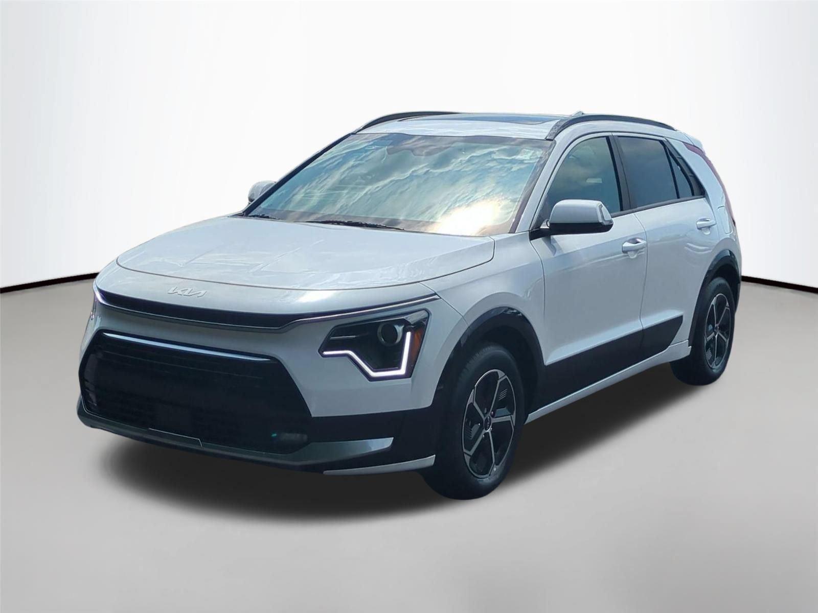 Snow White Pearl 2026 Kia Niro SUV / Crossover Front-Wheel Drive Automatic