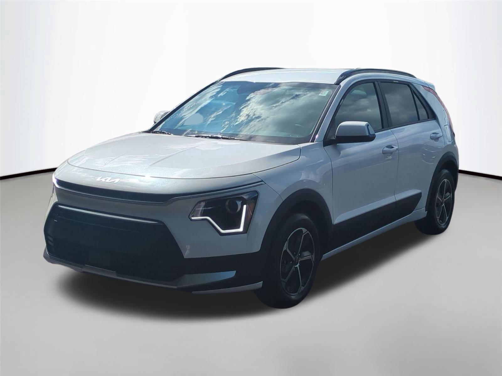 Snow White Pearl 2026 Kia Niro SUV / Crossover Front-Wheel Drive Automatic