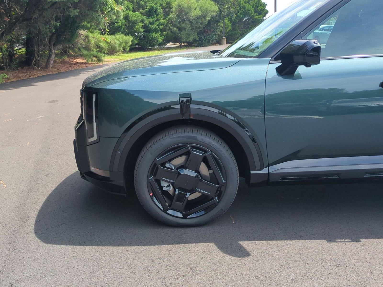New 2027 Black Jade Green Kia X-Line SX image 10