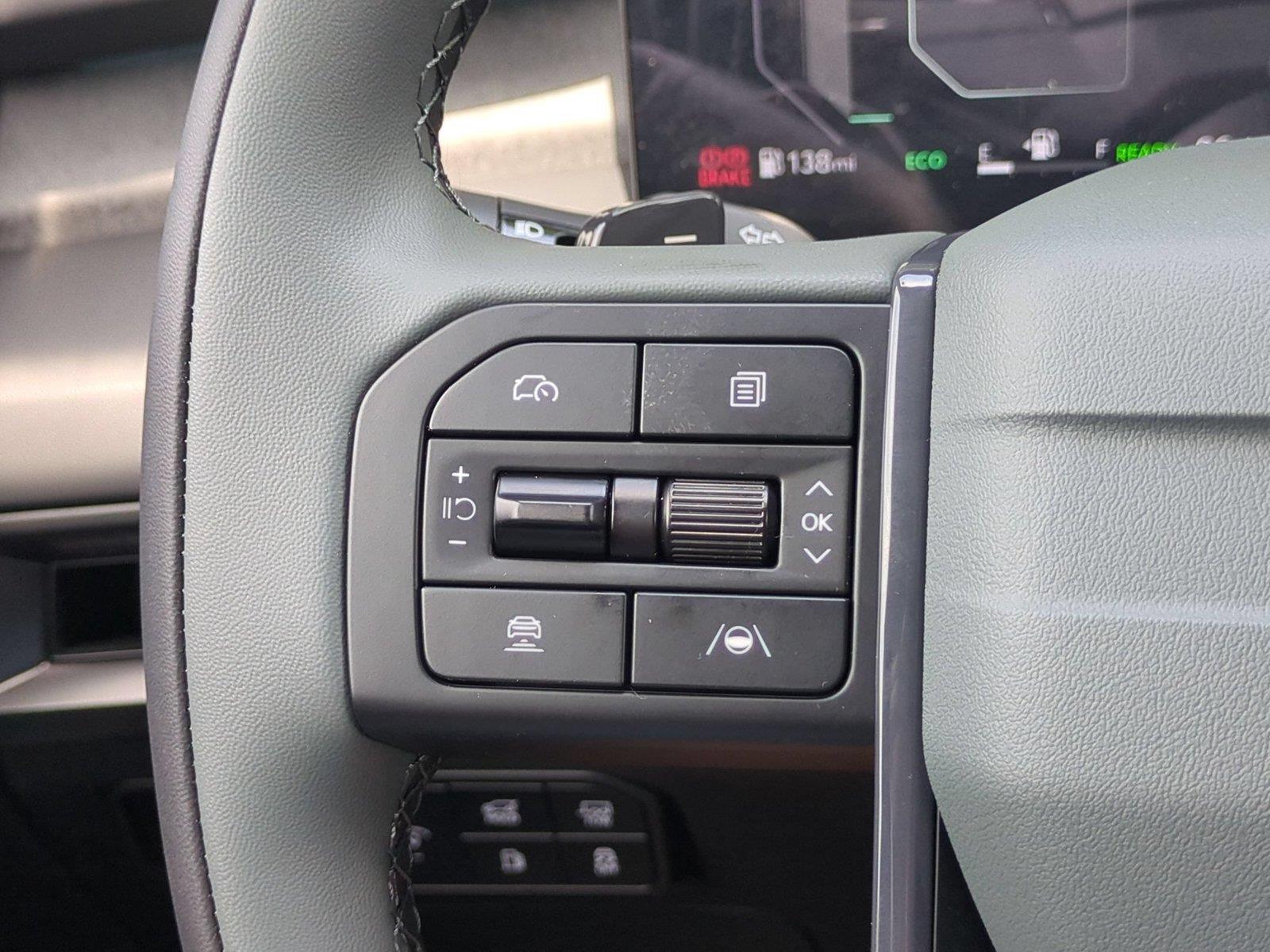 New 2027 Black Jade Green Kia X-Line SX image 20