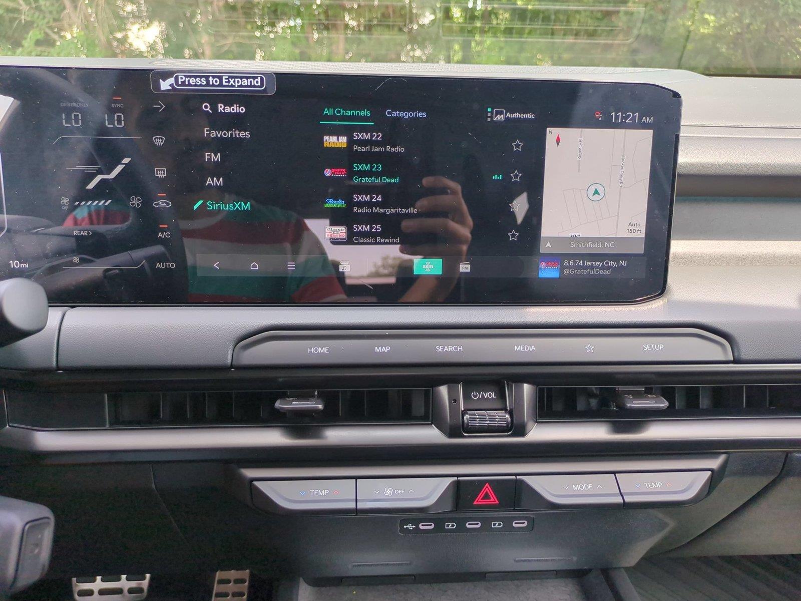 New 2027 Black Jade Green Kia X-Line SX image 24