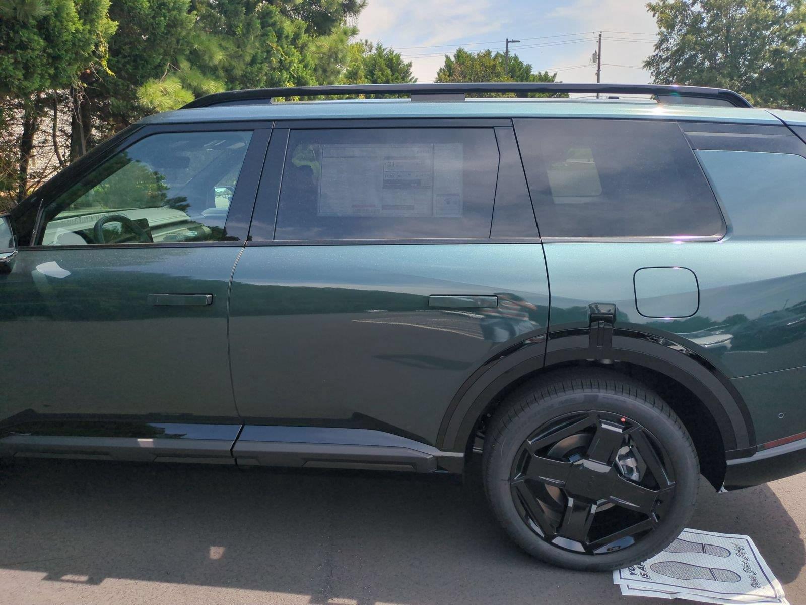 New 2027 Black Jade Green Kia X-Line SX image 33