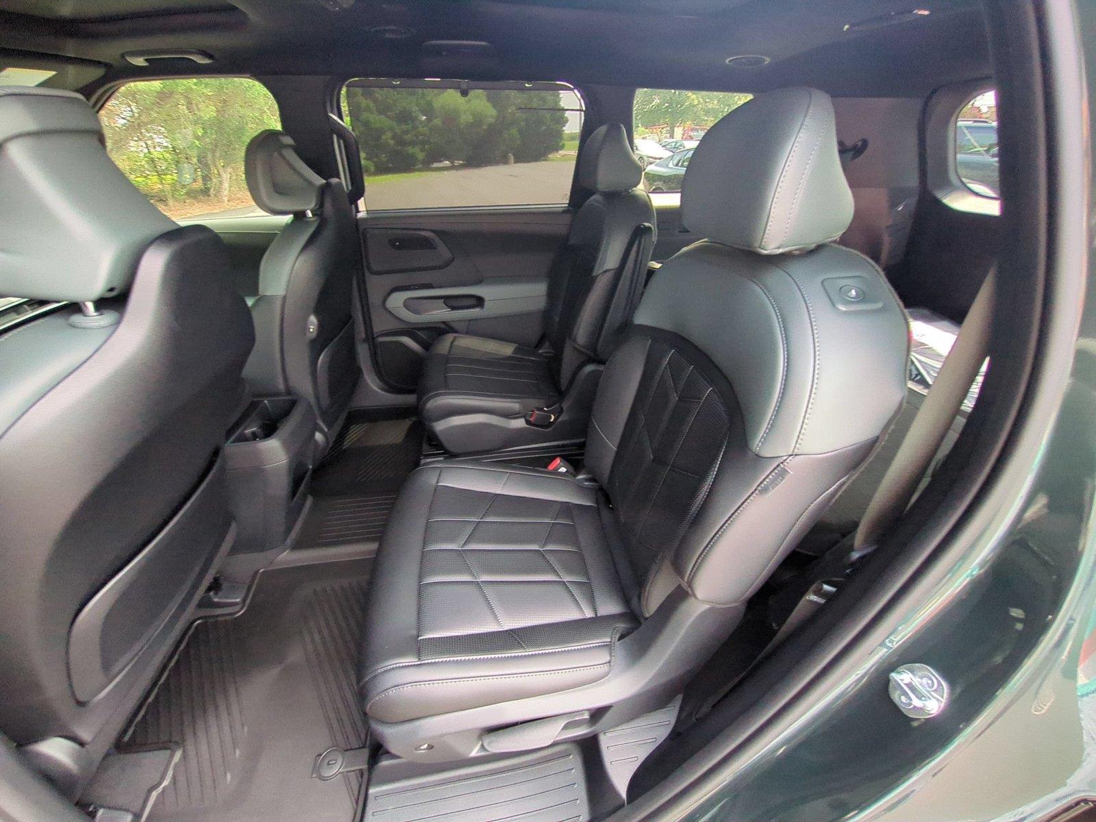 New 2027 Black Jade Green Kia X-Line SX image 34