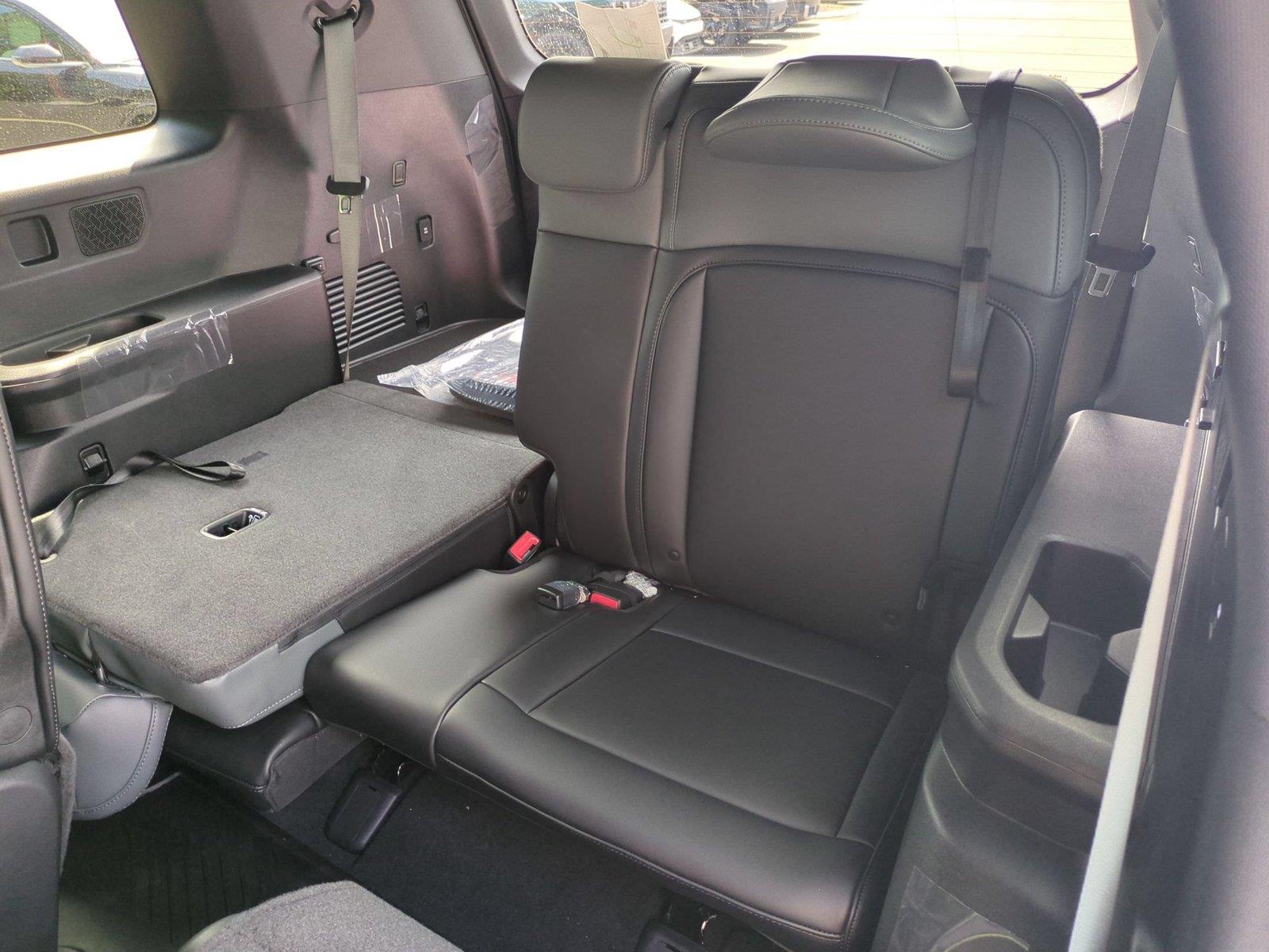New 2027 Black Jade Green Kia X-Line SX image 36