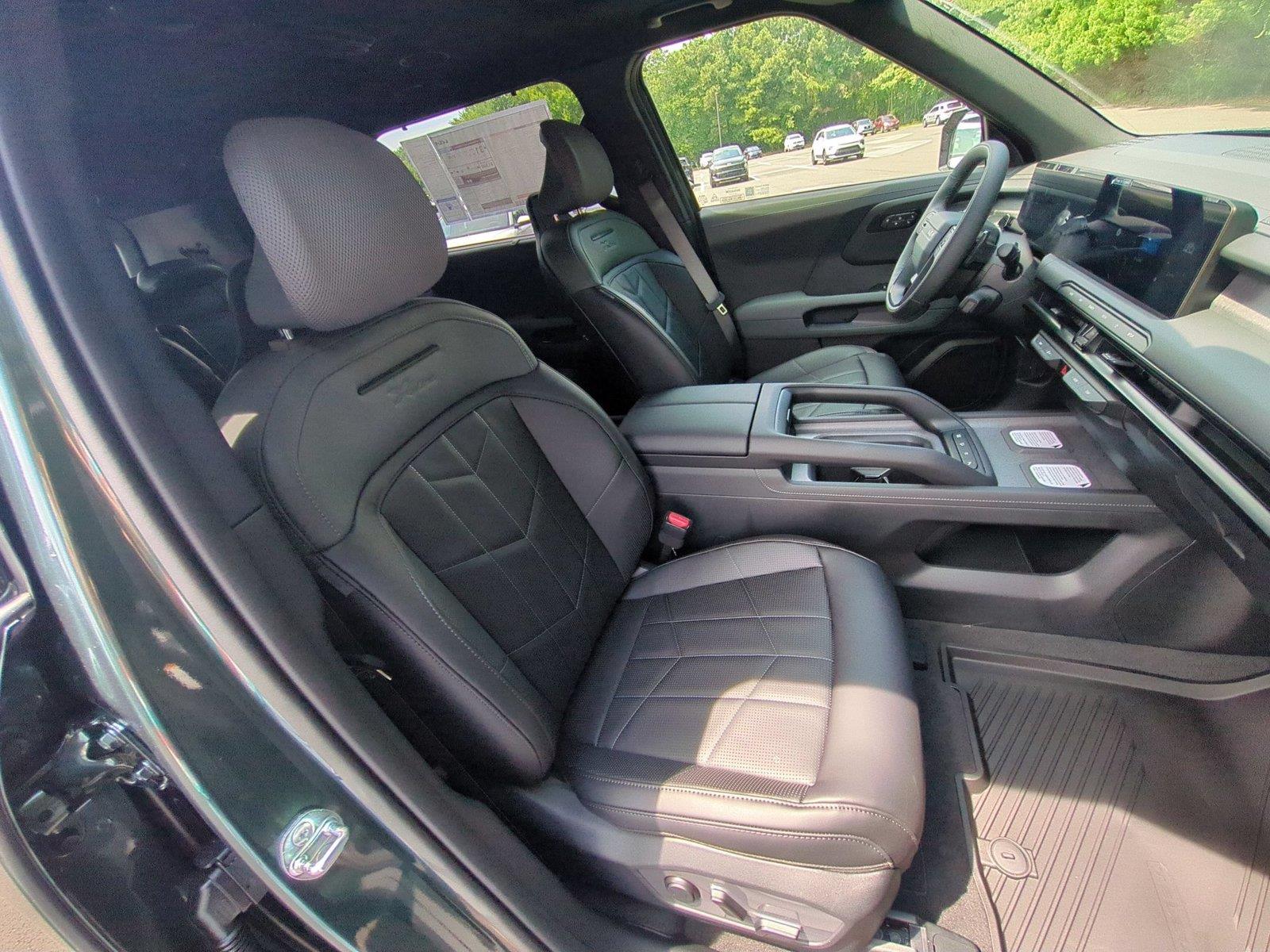 New 2027 Black Jade Green Kia X-Line SX image 41