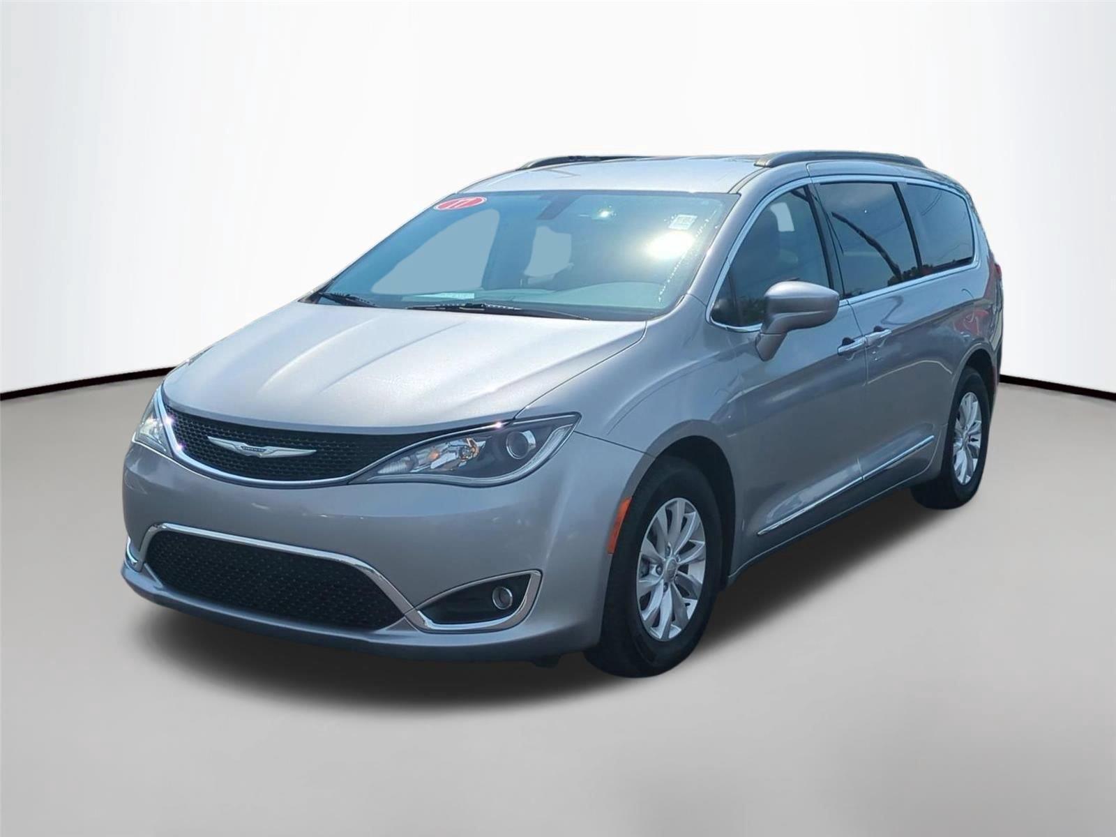 2017 Chrysler Pacifica Touring L FWD
