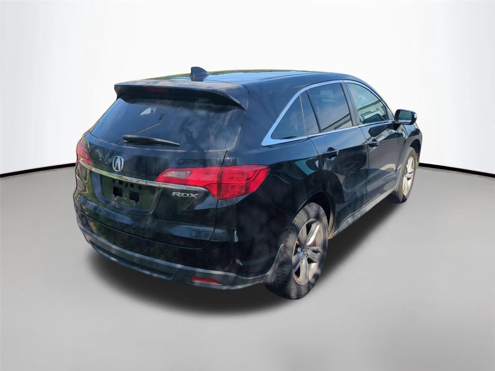 Used 2015 Crystal Black Pearl Acura  image 4