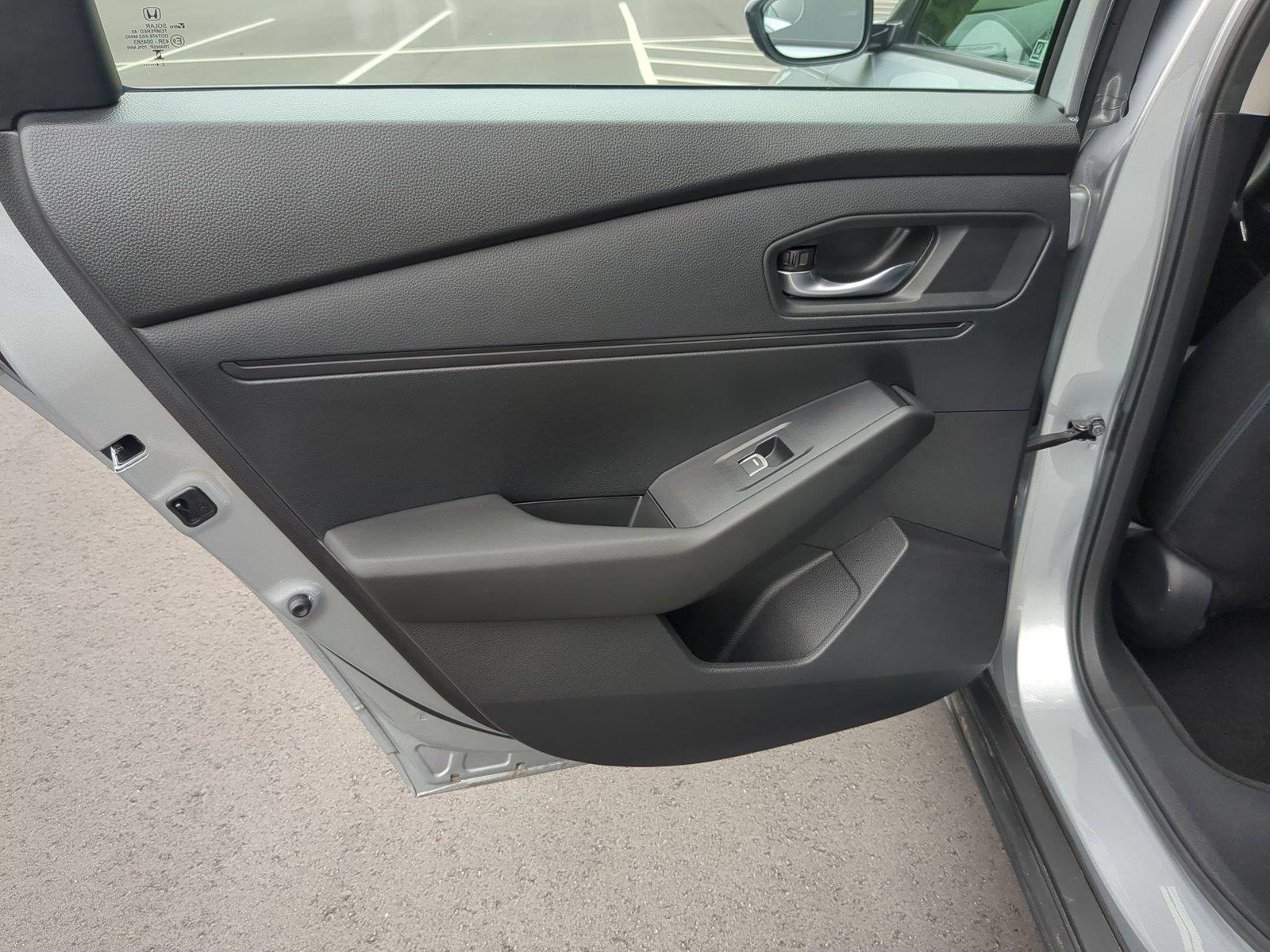 Used 2024 Solar Silver Metallic Honda LX image 28