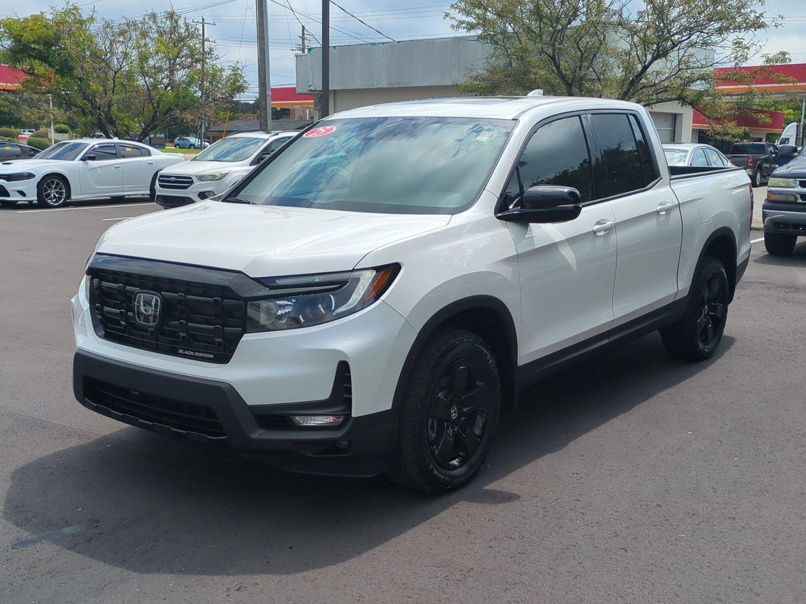 Platinum White Pearl 2025 Honda Ridgeline Pickup Truck All-Wheel Drive Automatic