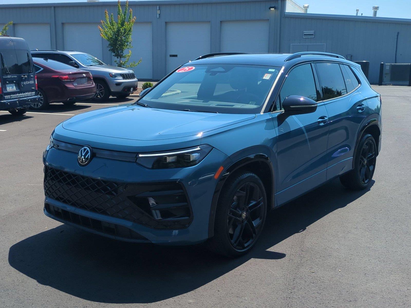 2025 Volkswagen Tiguan SE R-Line Black 4Motion