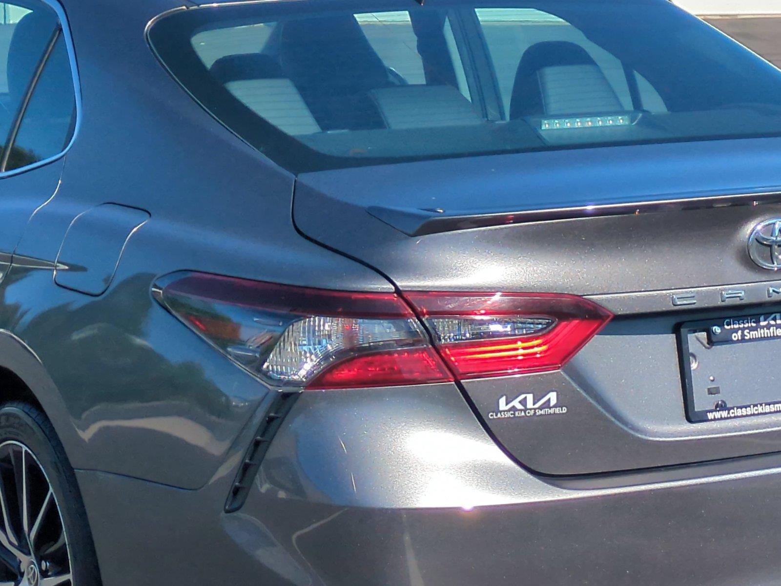 Used 2022 Predawn Gray Mica Toyota SE image 11