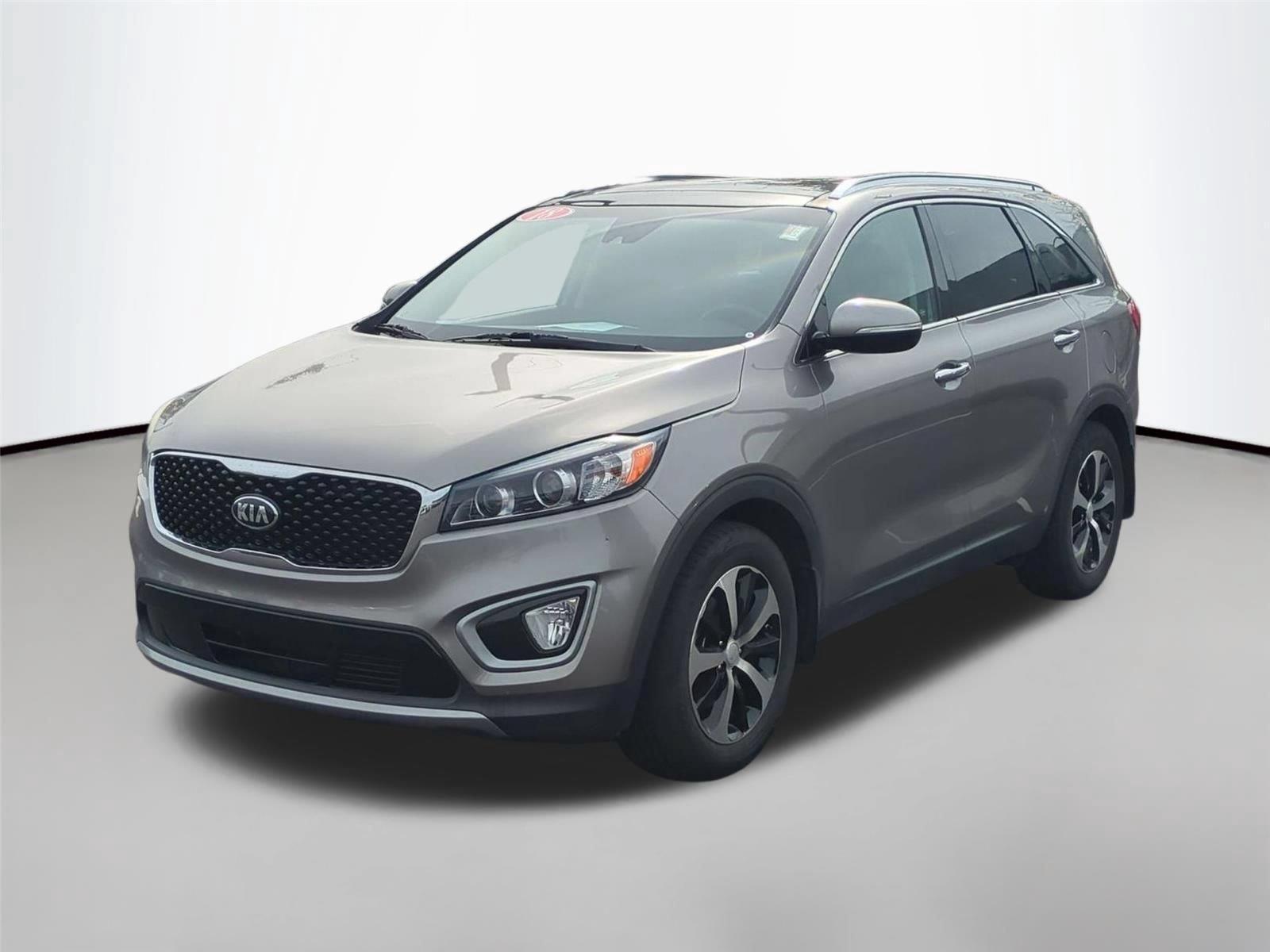 Titanium Silver 2018 Kia Sorento SUV / Crossover Front-Wheel Drive Automatic