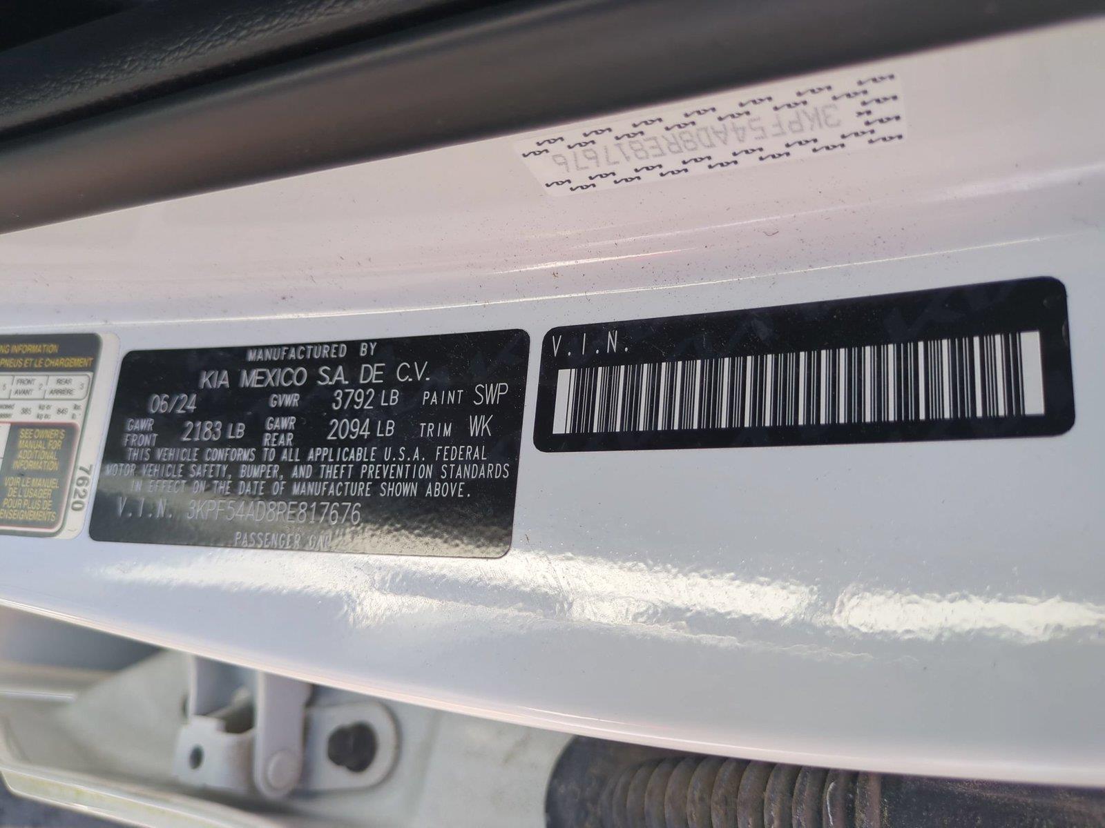 Used 2024 Snow White Pearl Kia GT-Line image 40