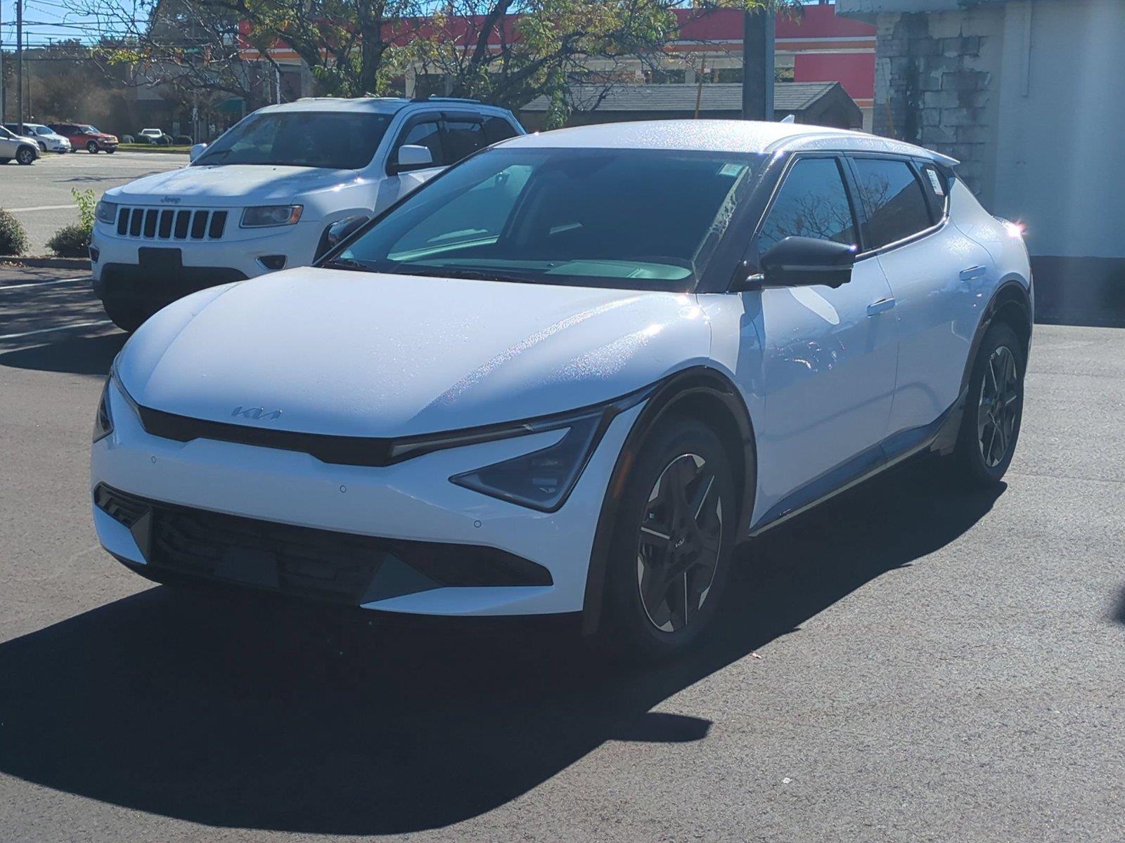 Glacial White 2026 Kia EV6 SUV / Crossover Rear-Wheel Drive Automatic