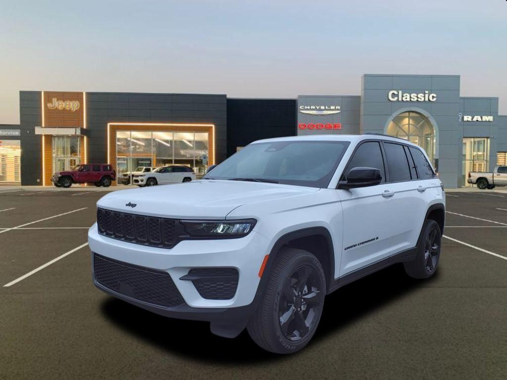 2025 Jeep Grand Cherokee Altitude's photo