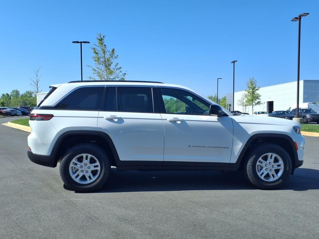 2025 Jeep Grand Cherokee Laredo - Photo 18