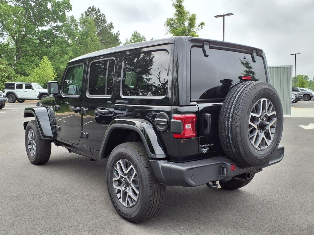 Used 2025 Black Clearcoat Jeep Sahara image 17