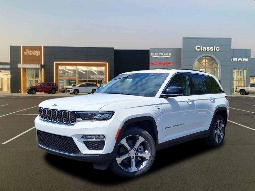 2024 Jeep Grand Cherokee 4xe's photo