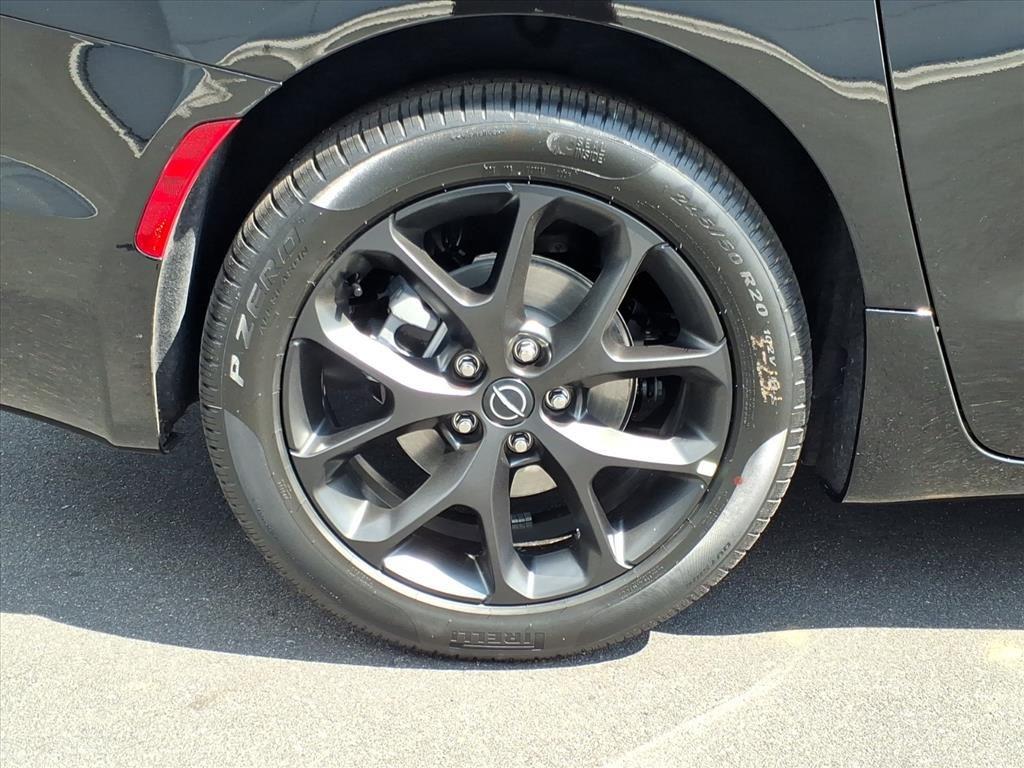 New 2026 Diamond Black Crystal Pearlcoat Chrysler Limited image 25
