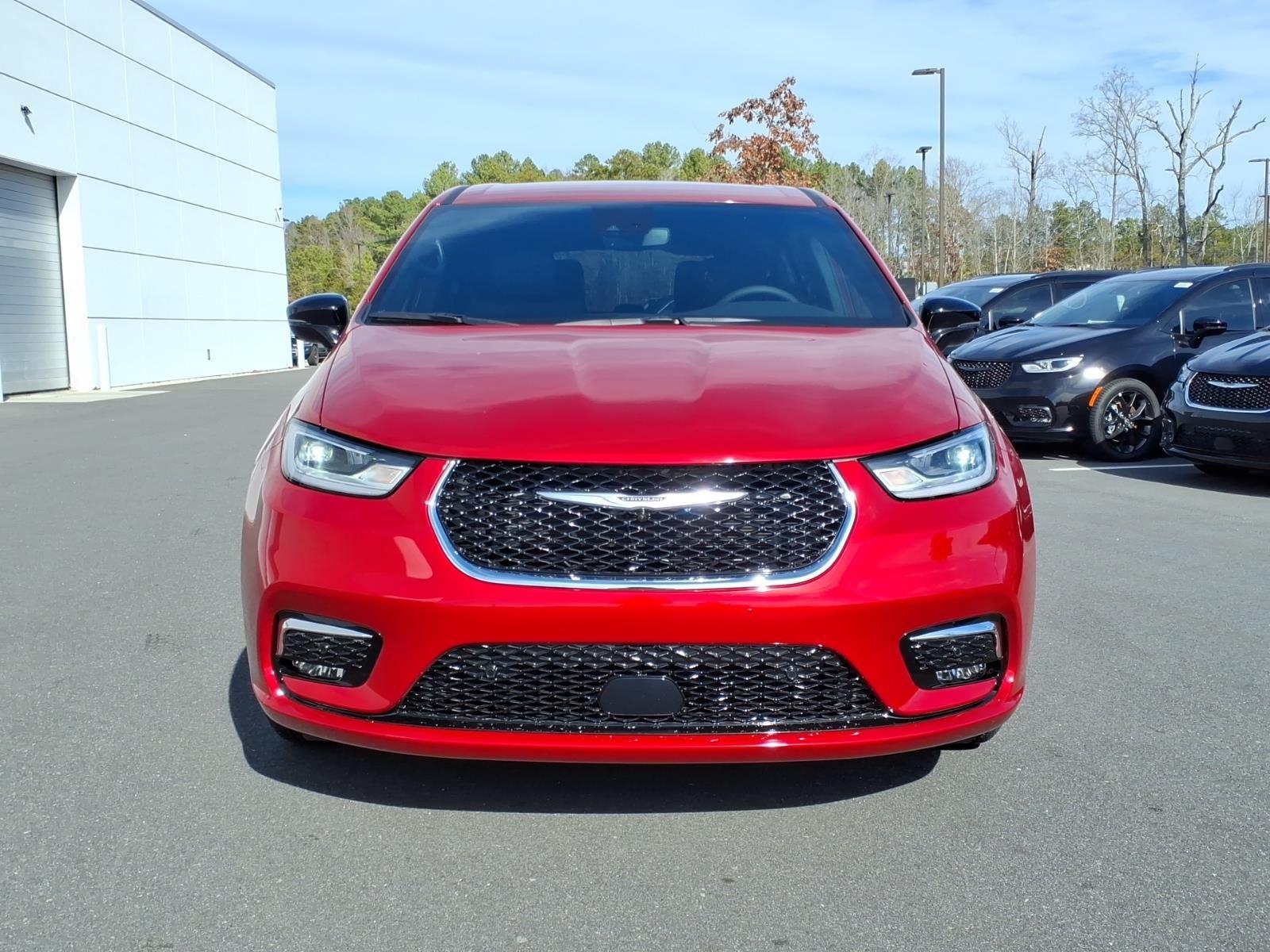 New 2026 Red Hot Pearlcoat Chrysler Select image 2
