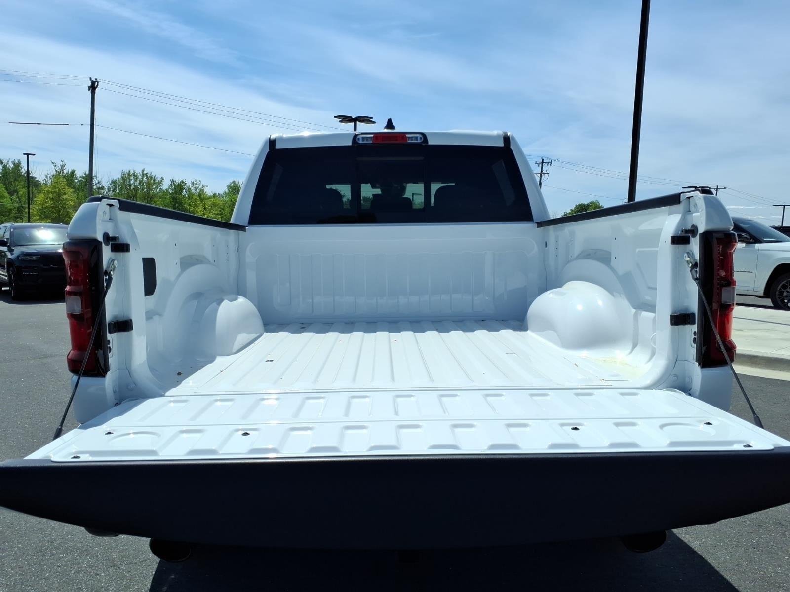New 2026 Bright White Clearcoat Ram Big Horn image 31