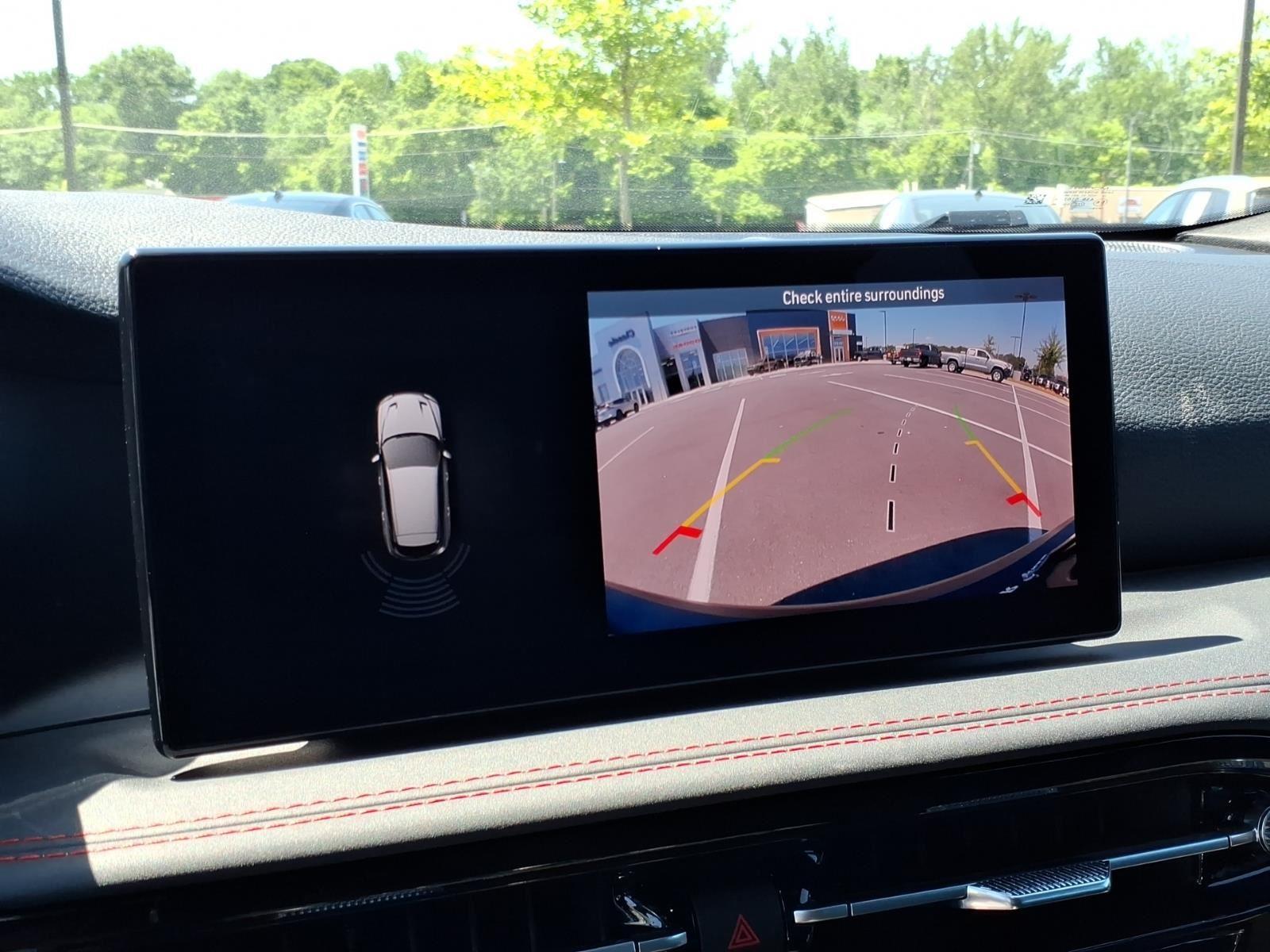 View vehicle photo 4