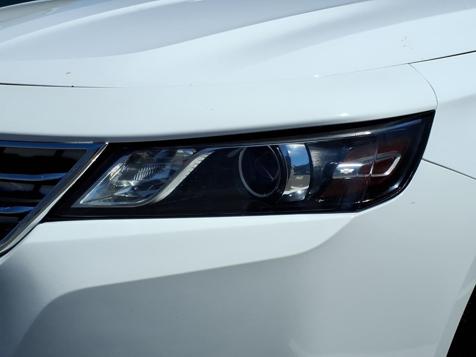 Used 2016 Summit White Chevrolet LT image 3