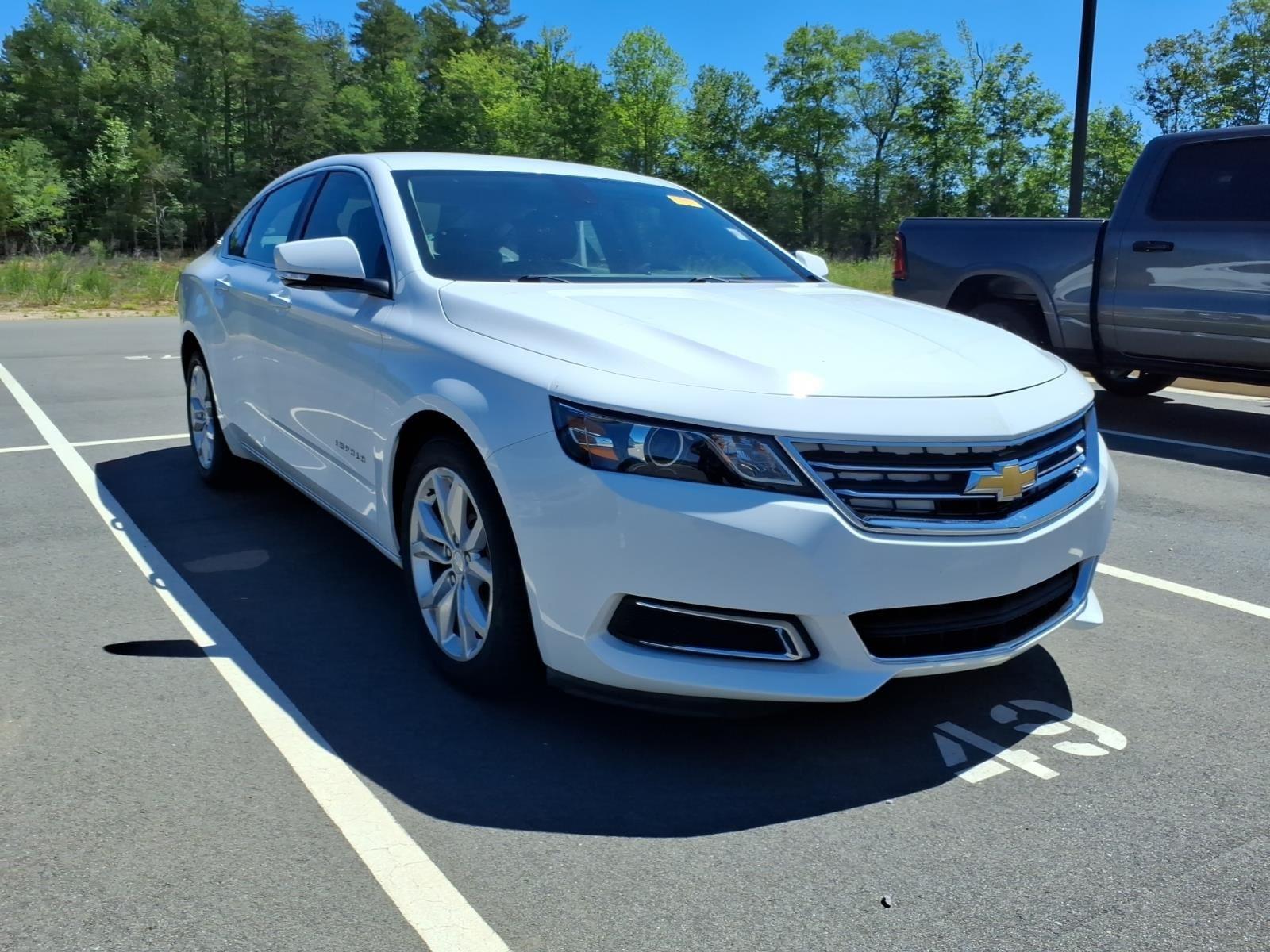 Used 2016 Summit White Chevrolet LT image 5