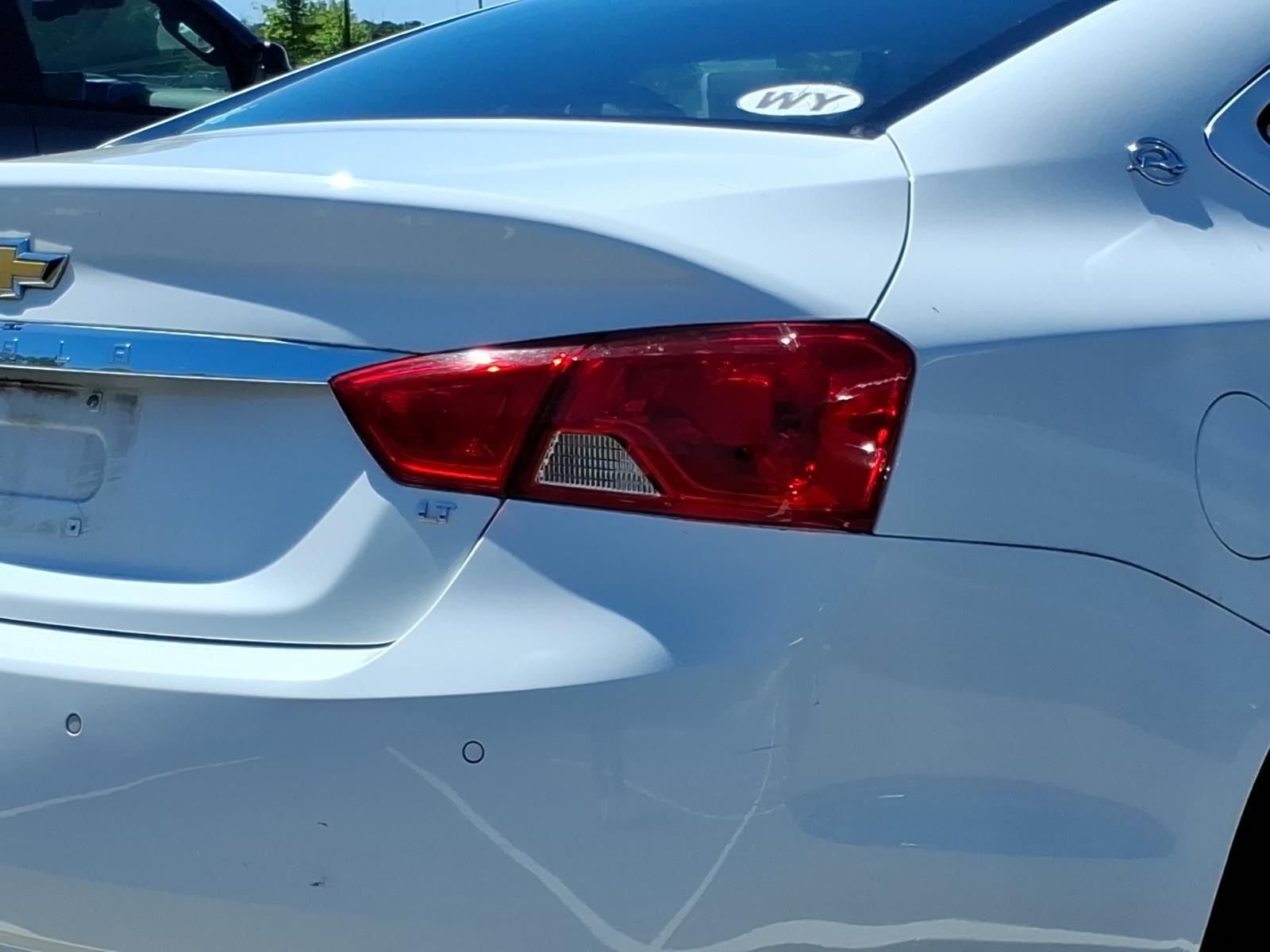 Used 2016 Summit White Chevrolet LT image 9
