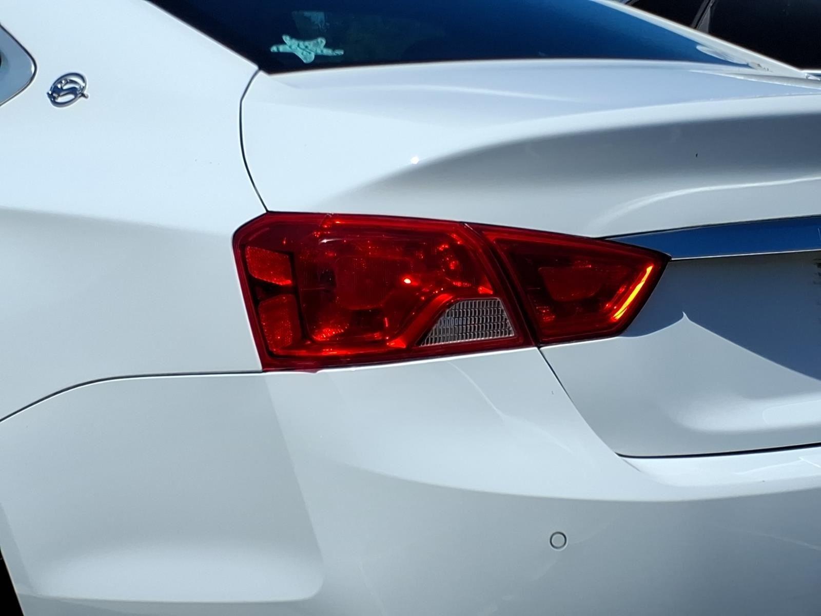 Used 2016 Summit White Chevrolet LT image 13