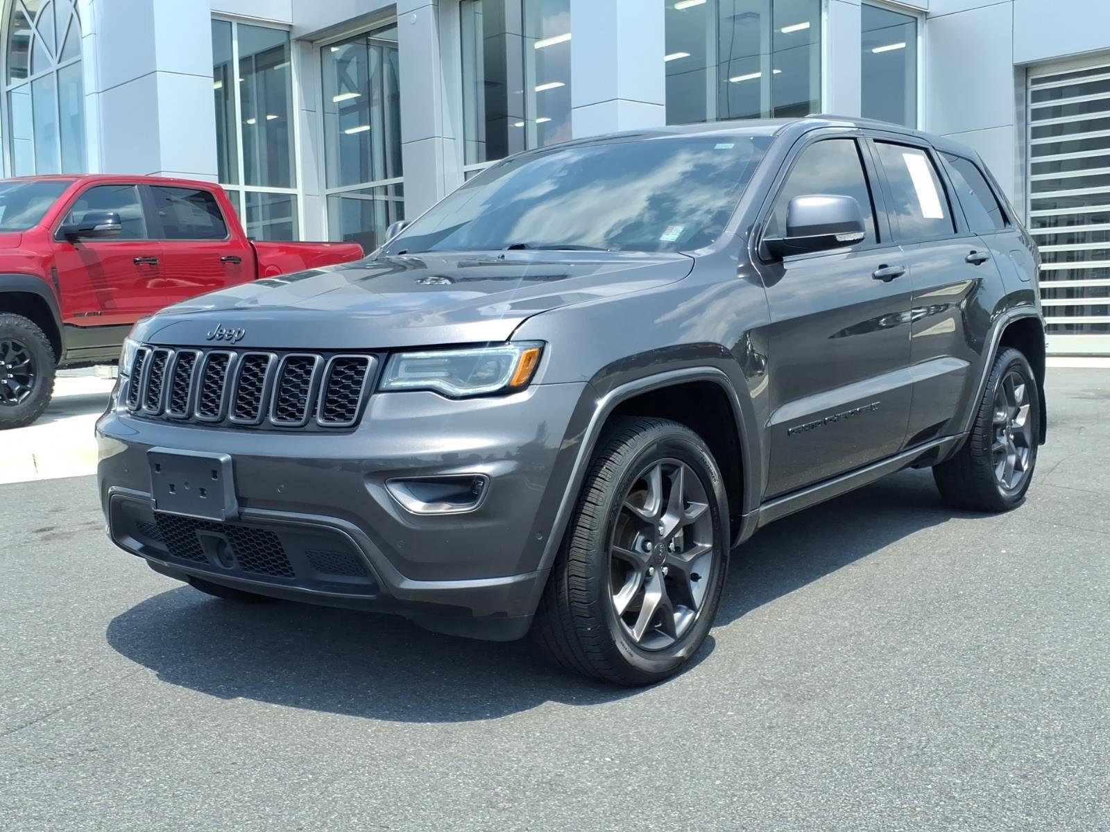 Gray (Granite Crystal Metallic Clearcoat) 2021 Jeep Grand Cherokee SUV / Crossover Four-Wheel Drive 8-Speed Automatic