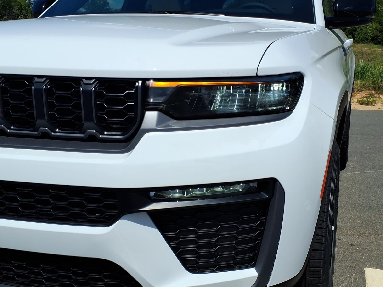 New 2026 Bright White Clearcoat Jeep Limited image 15