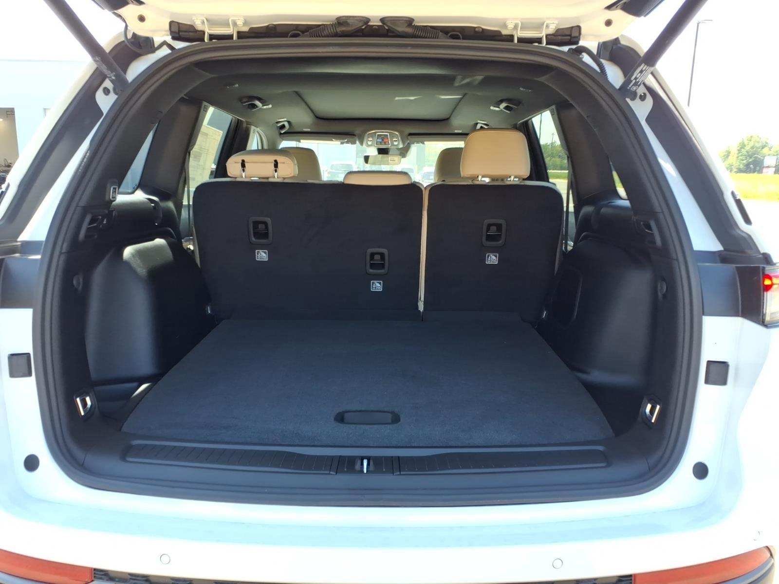 New 2026 Bright White Clearcoat Jeep Limited image 18
