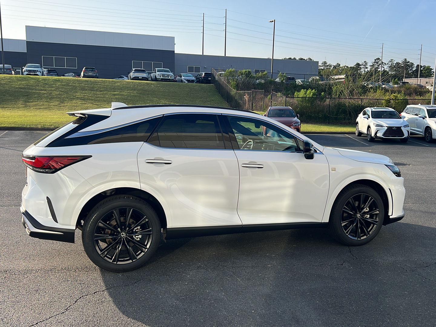 View vehicle photo 7