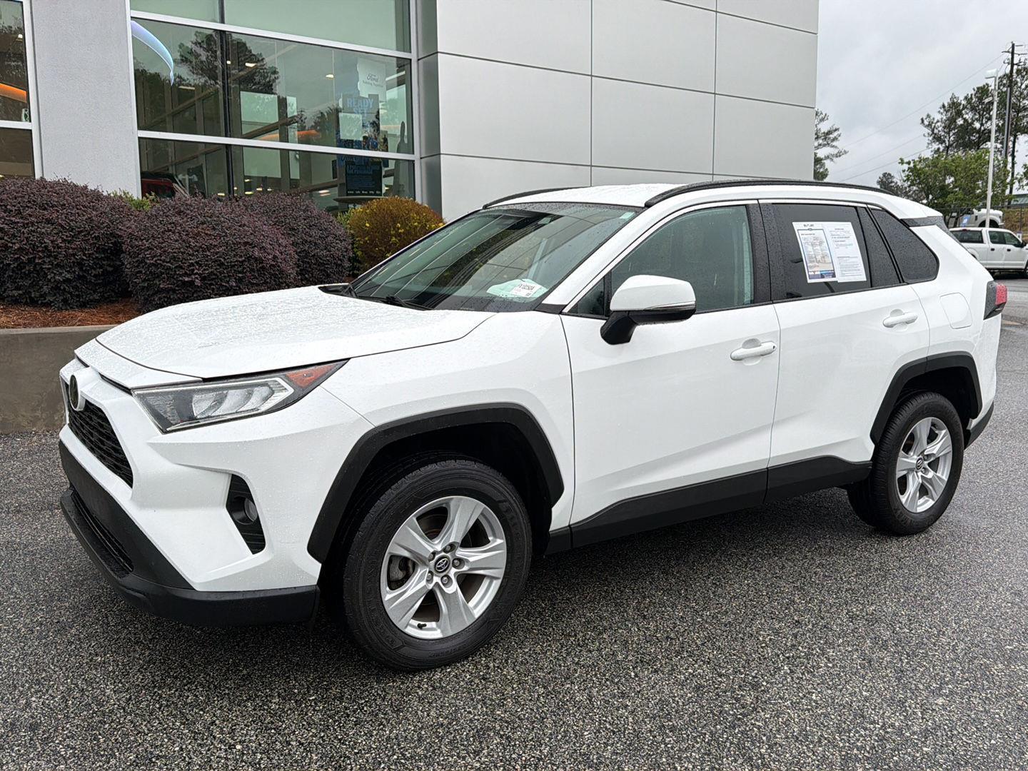 Super White 2020 Toyota RAV4 SUV / Crossover Front-Wheel Drive 8-Speed Automatic