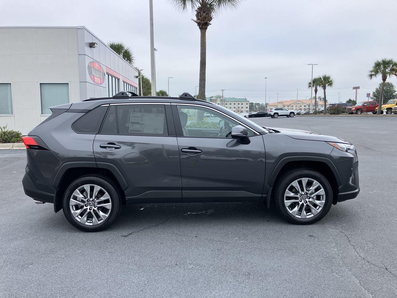 2025 Toyota RAV4 XLE Premium photo 3