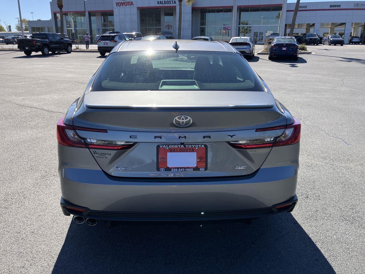 2026 Toyota Camry SE photo 4