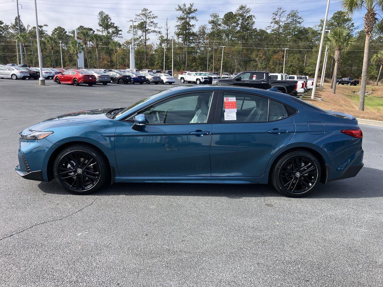 2026 Toyota Camry SE photo 2