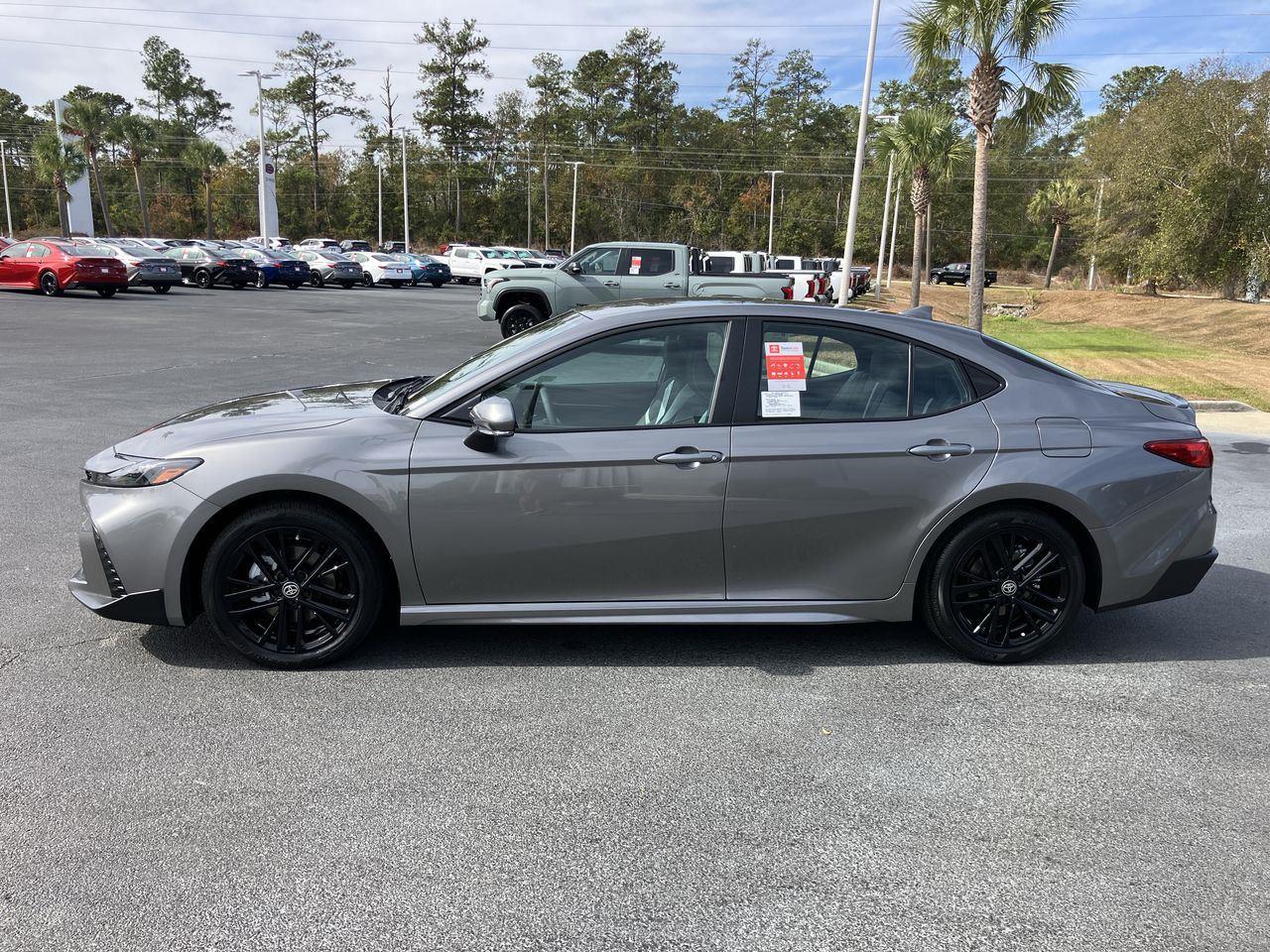 2026 Toyota Camry SE photo 2