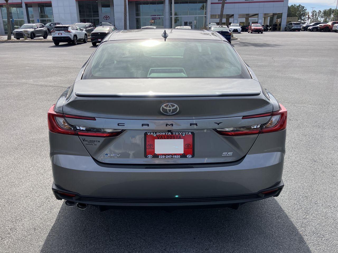 2026 Toyota Camry SE photo 4