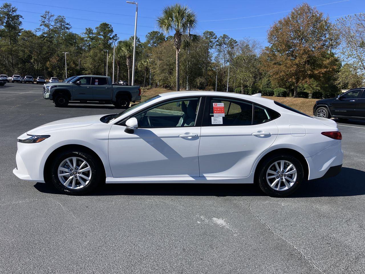 2026 Toyota Camry LE photo 2
