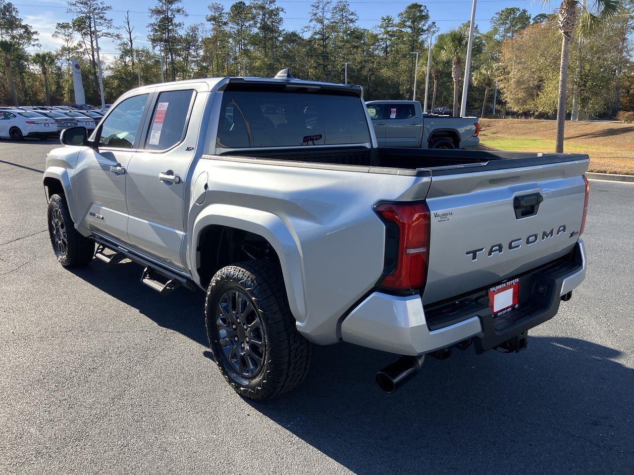 2025 Toyota Tacoma SR5 Double Cab photo 3