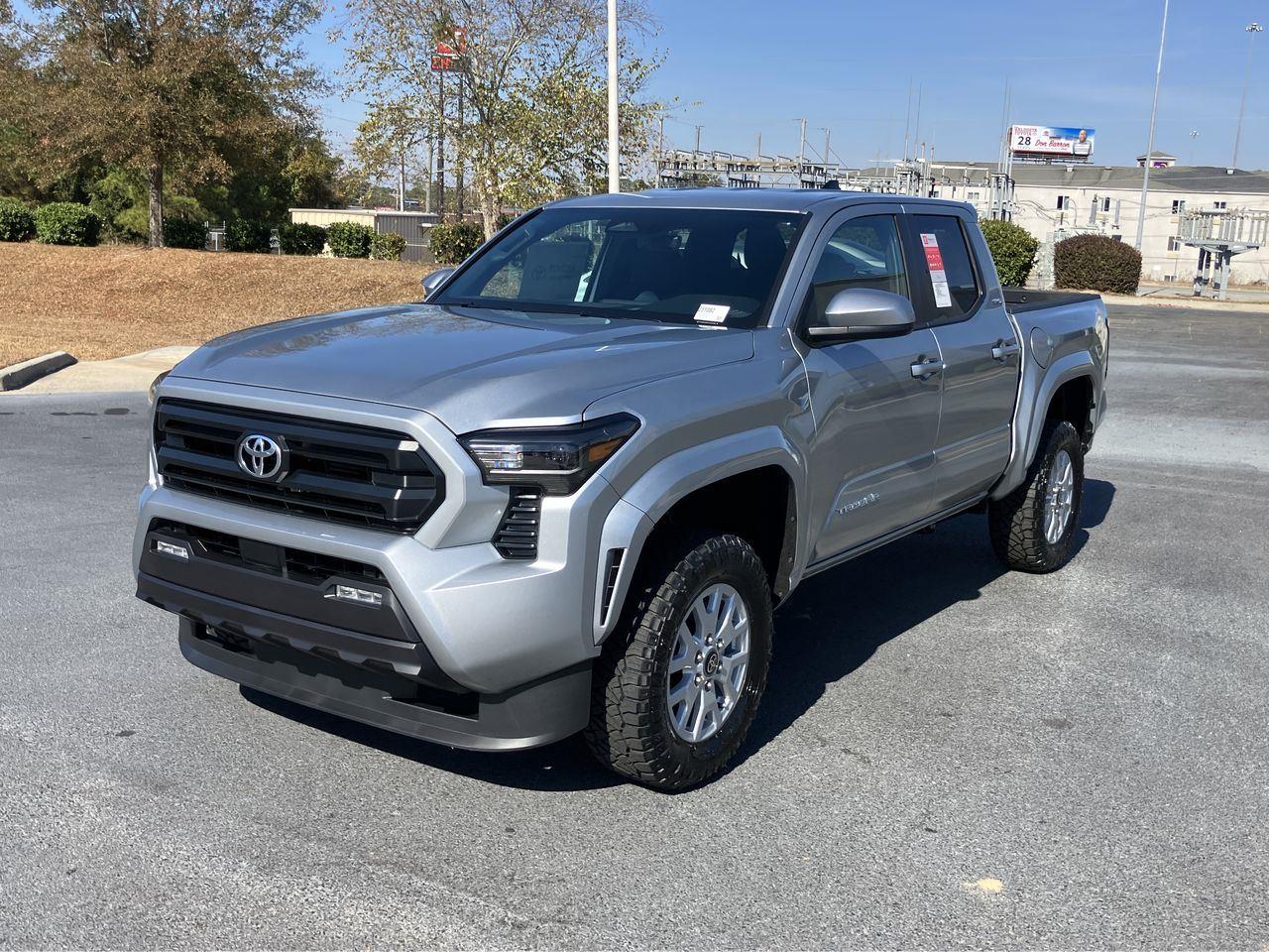 2025 Toyota Tacoma SR5's photo