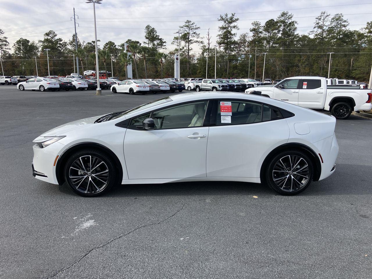 2026 Toyota Prius XLE photo 2