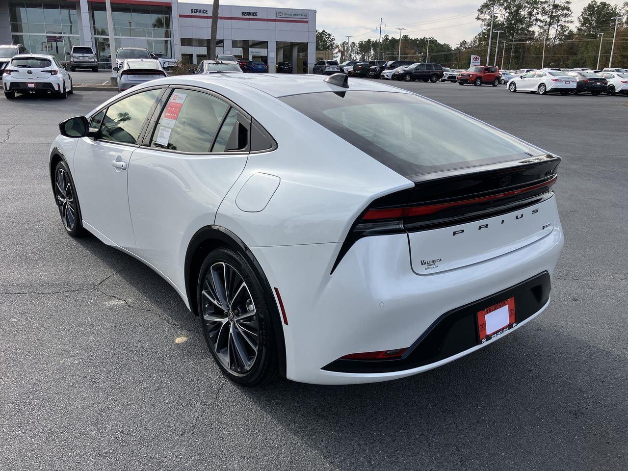 2026 Toyota Prius XLE photo 3