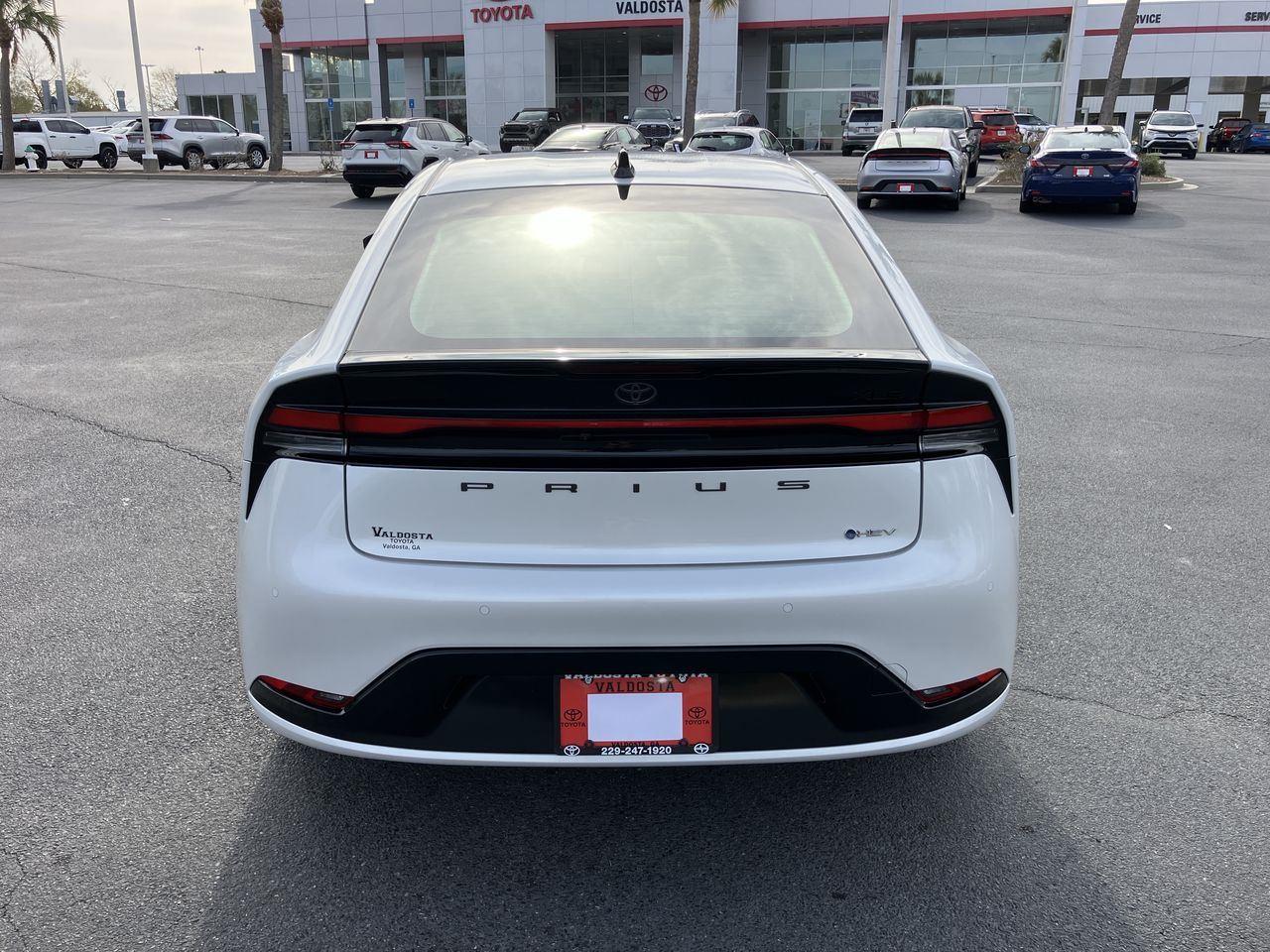 2026 Toyota Prius XLE photo 4