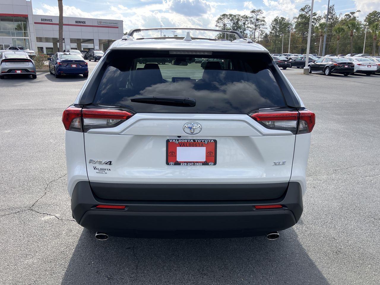 2025 Toyota RAV4 XLE Premium photo 4